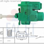 71137 FACET выключатель фонаря сигнала торможения