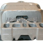 1117906870 JP GROUP кронштейн двигателя